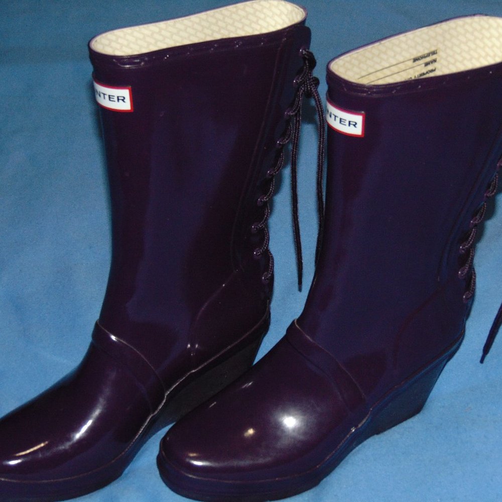 HUNTER VERBIER WEDGE LACE RAIN BOOTS PURPLE